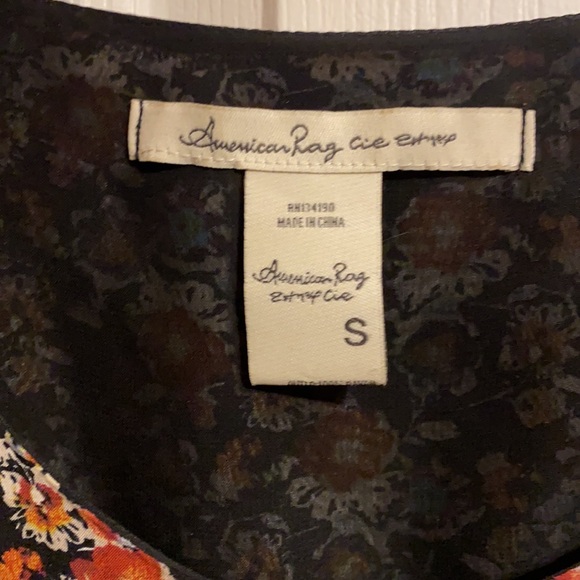 Floral dress - Picture 4 of 5